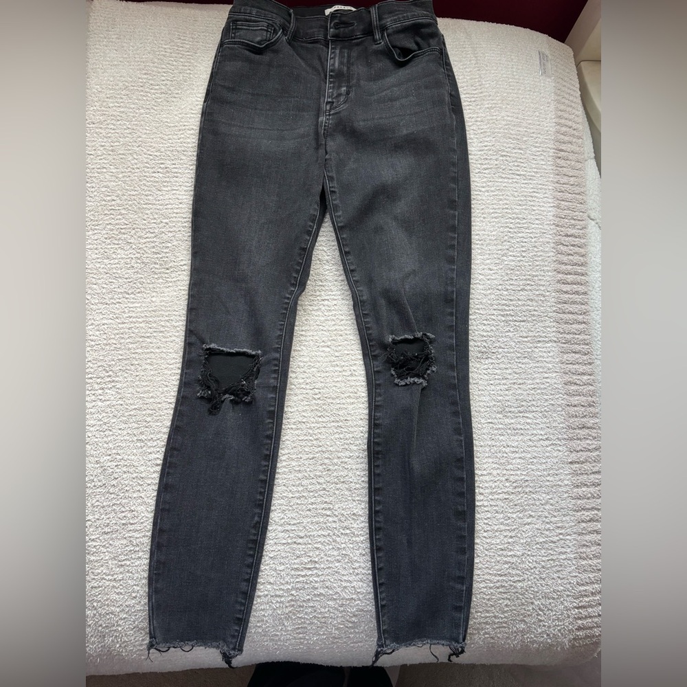 PacSun Distressed high rise jeggings